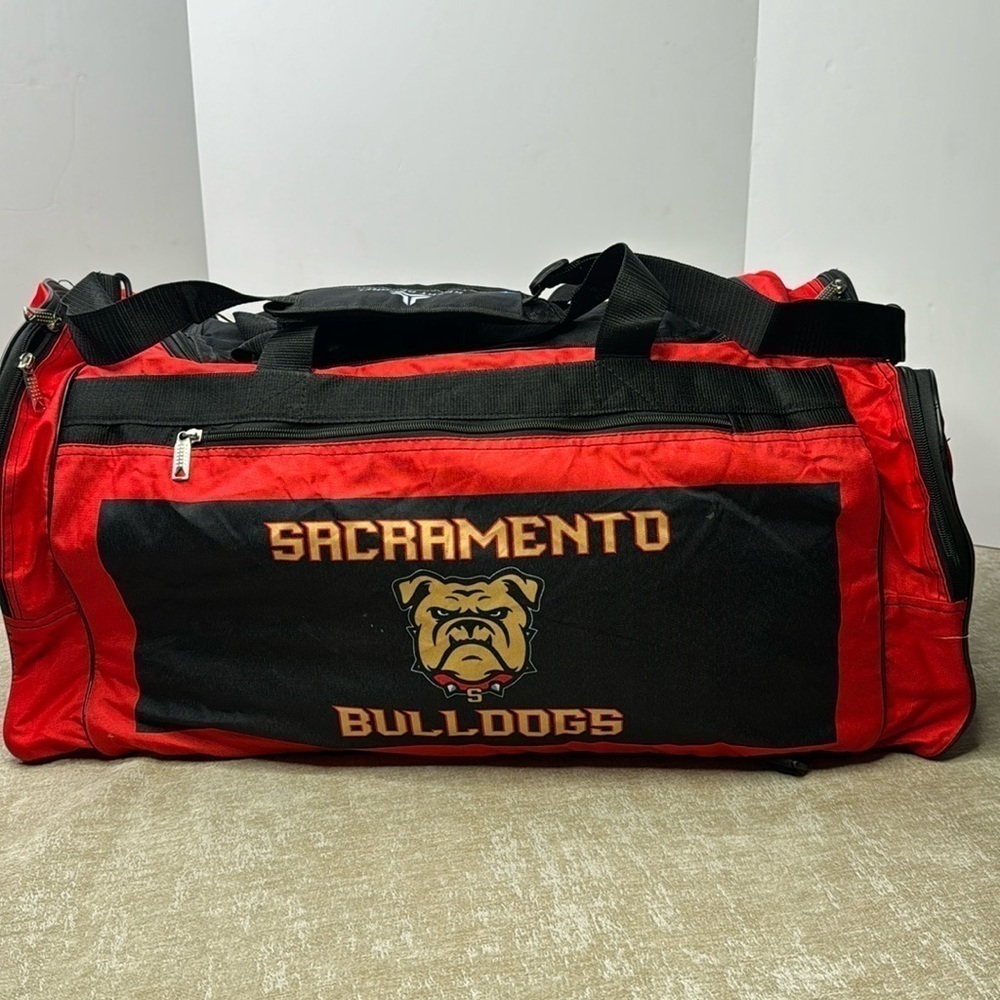 SACRAMENTO Bulldogs Armstrong Duffel Bag |Backpack 2 in 1 Gym Hiking Large Bag